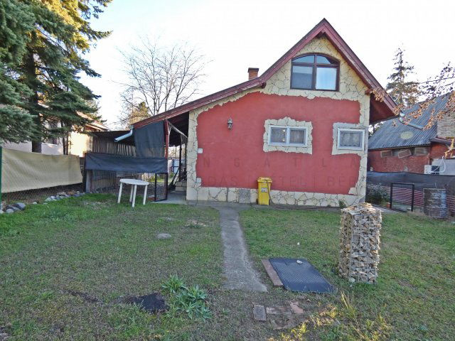 Eladó családi ház, Szegeden 35.9 M Ft, 2 szobás
