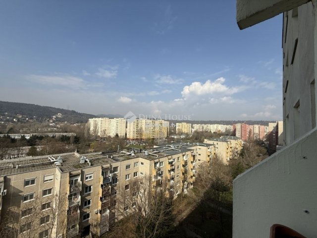 Eladó panellakás, Budapesten, III. kerületben 56.9 M Ft, 2 szobás
