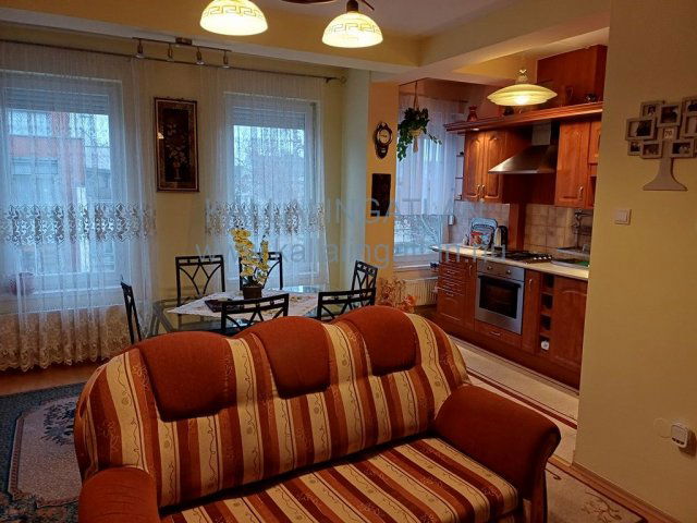 Eladó téglalakás, Nyíregyházán 49.5 M Ft, 2 szobás