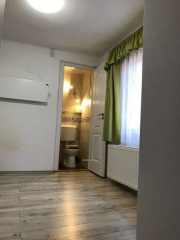 Eladó családi ház, Eplényen 99.99 M Ft, 4+2 szobás