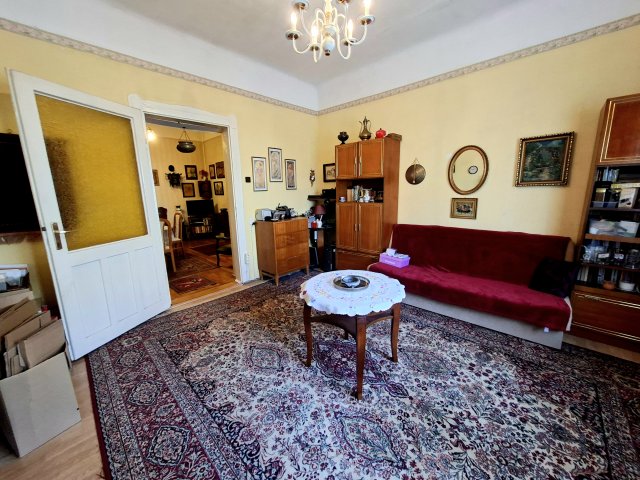 Eladó családi ház, Budapesten, IV. kerületben, Dessewffy utcában