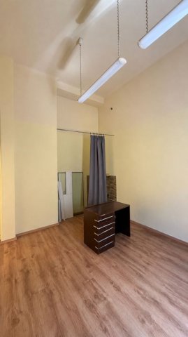 Kiadó iroda, Debrecenben 55 E Ft / hó, 2 szobás