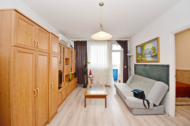 Kiadó panellakás, albérlet, Debrecenben 150 E Ft / hó, 2 szobás