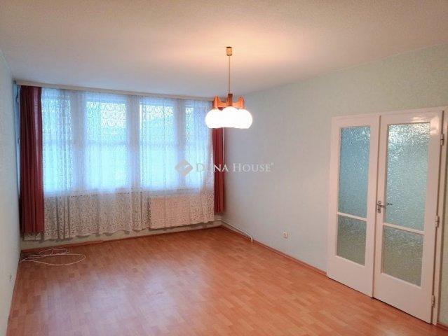 Eladó téglalakás, Zalaegerszegen 46.6 M Ft, 2+1 szobás