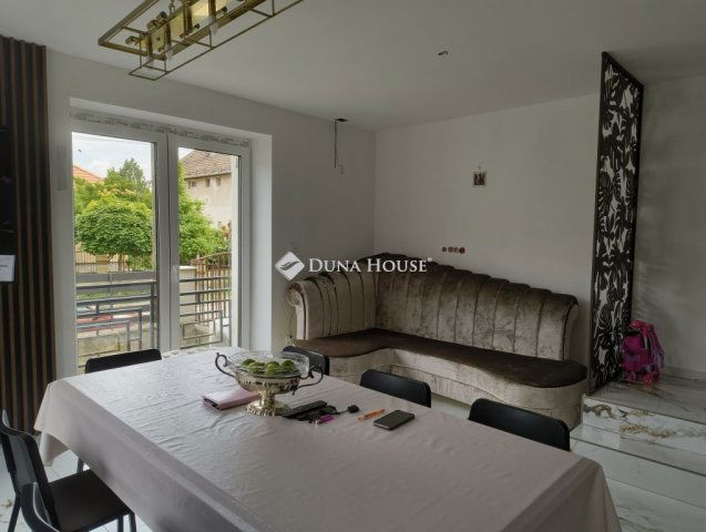 Eladó ikerház, Budapesten, XV. kerületben 109 M Ft, 3 szobás