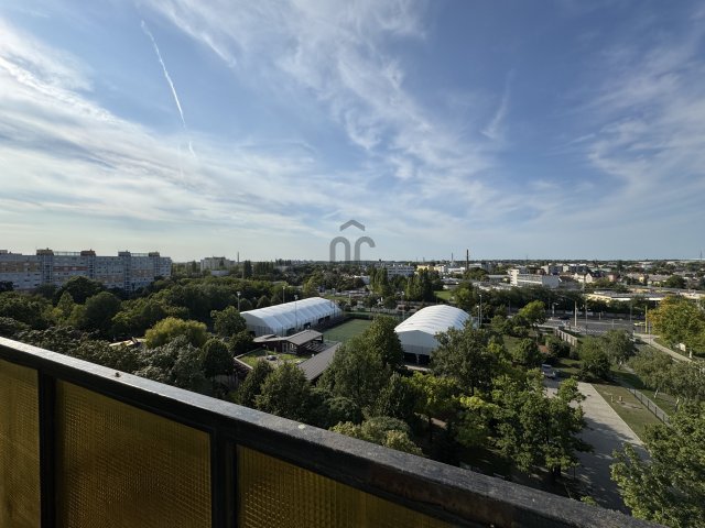 Eladó panellakás, Győrött 43.9 M Ft, 2 szobás