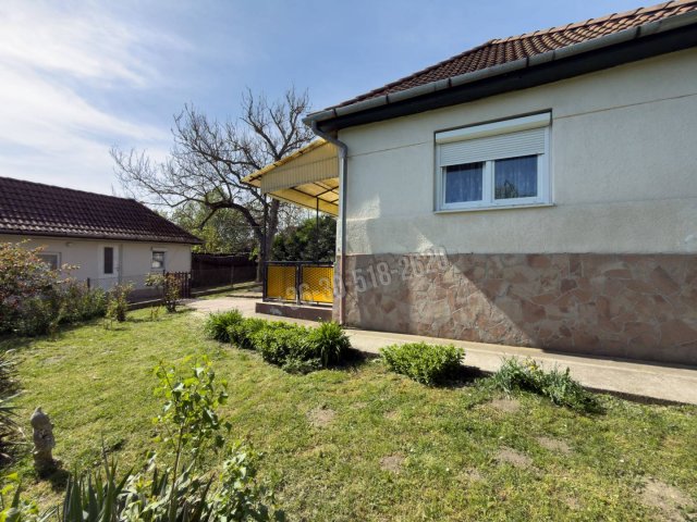 Eladó családi ház, Nézsán 35.9 M Ft, 3 szobás