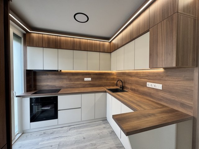 Eladó panellakás, Pécsett, Berek utcában 59.9 M Ft, 3+1 szobás