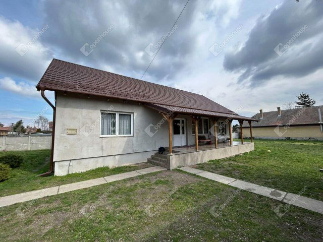 Eladó családi ház, Pilisen 55 M Ft, 2 szobás