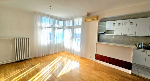 Eladó téglalakás, Kecskeméten 69.9 M Ft, 3 szobás