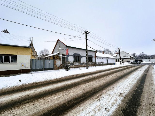 Eladó családi ház, Békéscsabán 42.9 M Ft, 3 szobás