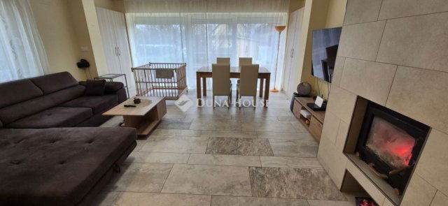 Eladó nyaraló, Mohácson 100 M Ft, 5 szobás