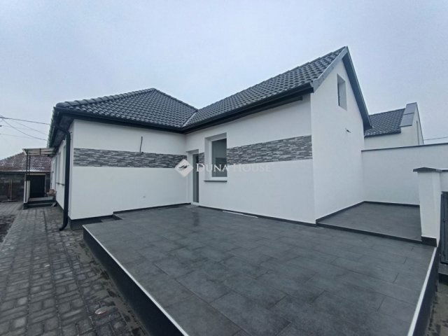 Eladó családi ház, Nagykátán 75 M Ft, 4 szobás