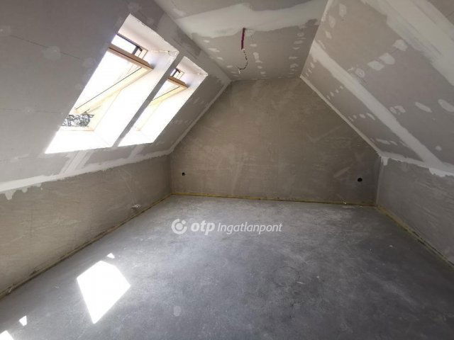 Eladó ikerház, Ráckevén 82 M Ft, 3+1 szobás