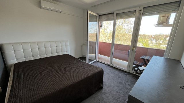 Kiadó téglalakás, albérlet, Debrecenben 220 E Ft / hó, 2 szobás