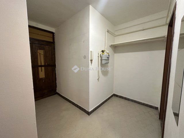 Eladó téglalakás, Budapesten, X. kerületben, Petrőczy utcában