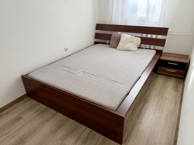 Eladó panellakás, Pécsett 41.9 M Ft, 2 szobás