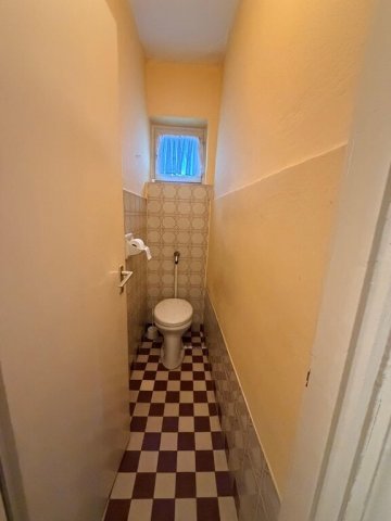 Eladó családi ház, Biharnagybajomban 7.5 M Ft, 2 szobás