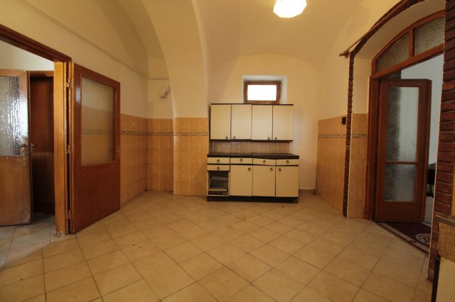 Eladó családi ház, Veszprémben 59.9 M Ft, 3+1 szobás