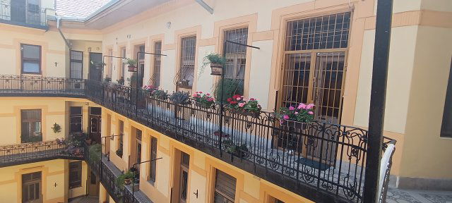 Eladó téglalakás, Budapesten, VII. kerületben, Dohány utcában