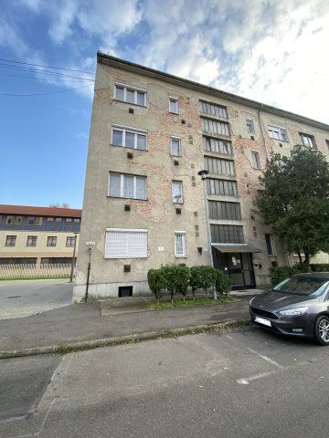 Eladó téglalakás, Miskolcon 25 M Ft, 3 szobás