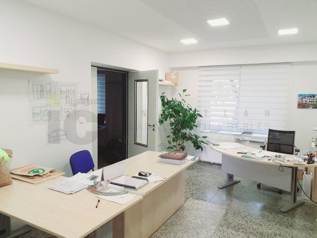 Kiadó ipari ingatlan, Hódmezővásárhelyen 750 E Ft / hó