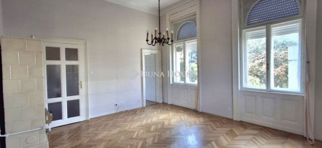 Eladó téglalakás, Budapesten, I. kerületben 79.5 M Ft, 1 szobás