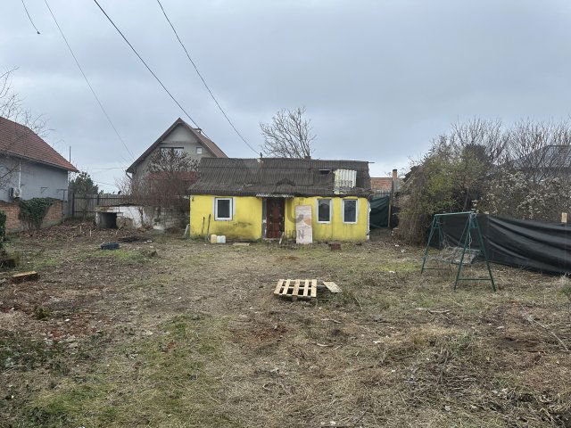 Eladó telek, Ercsiben 15 M Ft / költözzbe.hu