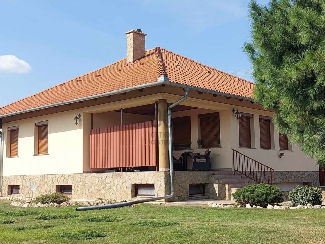 Eladó családi ház, Hernádon 139 M Ft, 3 szobás