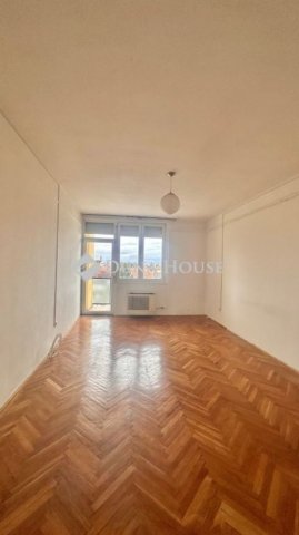 Eladó téglalakás, Szombathelyen 37 M Ft, 2 szobás