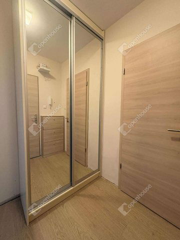 Kiadó téglalakás, albérlet, Győrött 180 E Ft / hó, 1 szobás