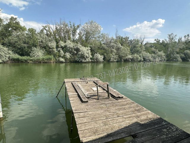 Eladó nyaraló, Szigetszentmiklóson 22.5 M Ft, 2 szobás
