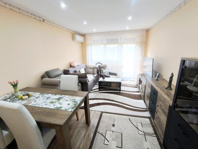 Eladó panellakás, Tatabányán 49.35 M Ft, 3 szobás