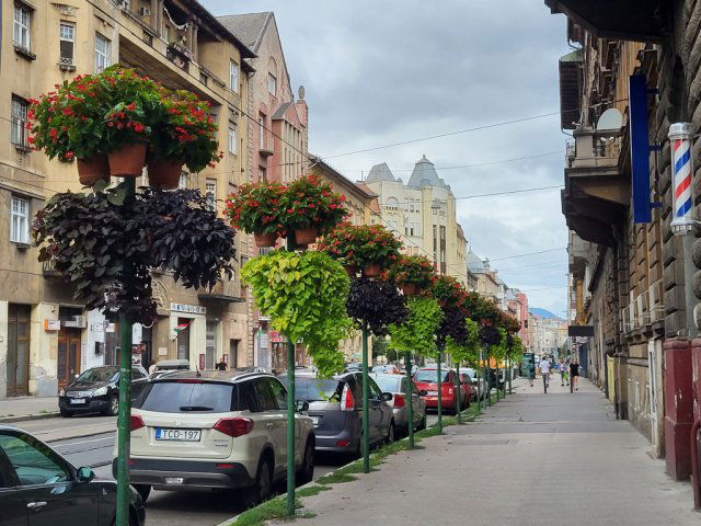 Eladó téglalakás, VIII. kerületben, II. János Pál pápa téren