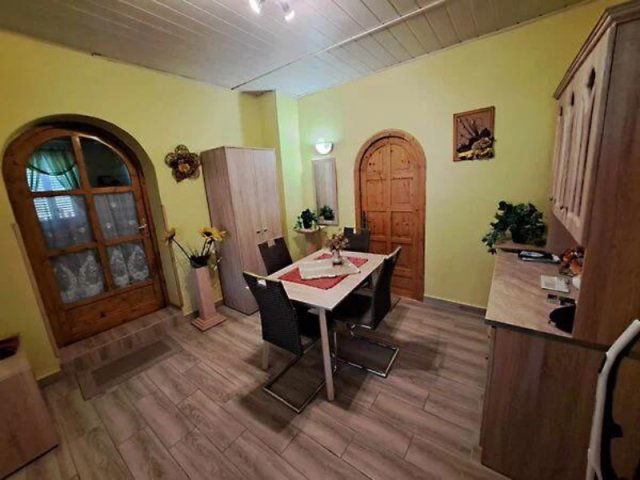 Eladó családi ház, Polányon 38 M Ft, 3 szobás