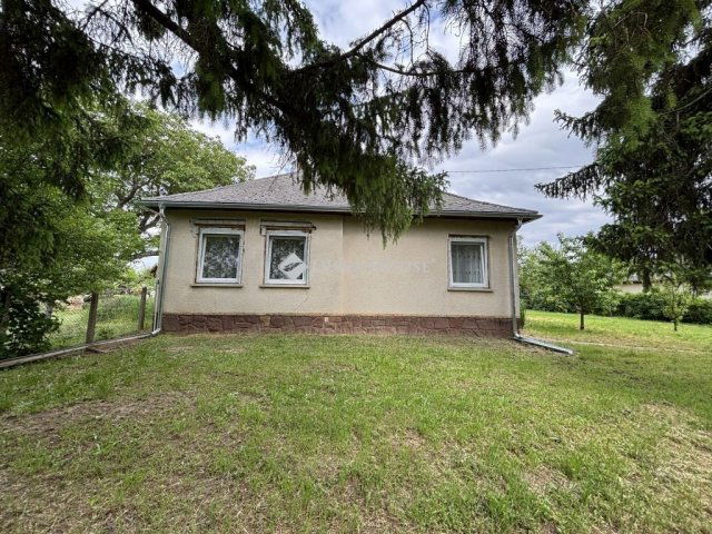 Eladó családi ház, Nagyberényen 48 M Ft, 3 szobás