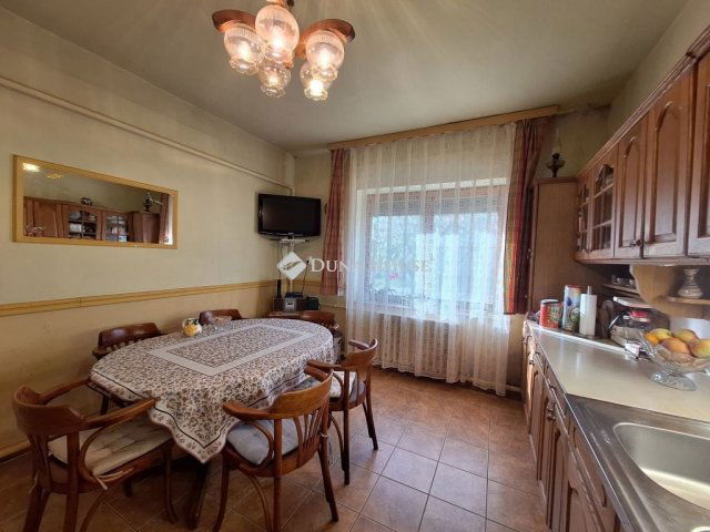 Eladó téglalakás, Gyálon 74.9 M Ft, 4 szobás