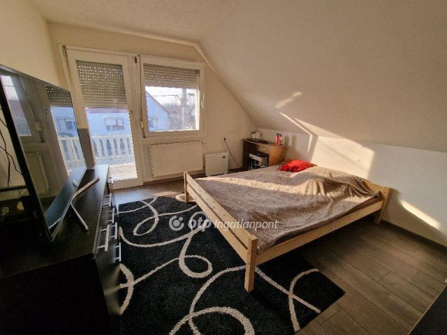 Eladó családi ház, Szirmabesenyőn 109 M Ft, 5+2 szobás