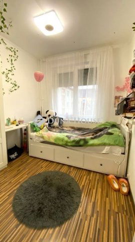 Eladó panellakás, Budapesten, III. kerületben 64.9 M Ft