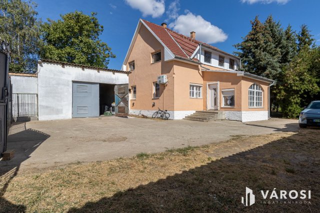 Eladó családi ház, Vácszentlászlón 70 M Ft, 7 szobás