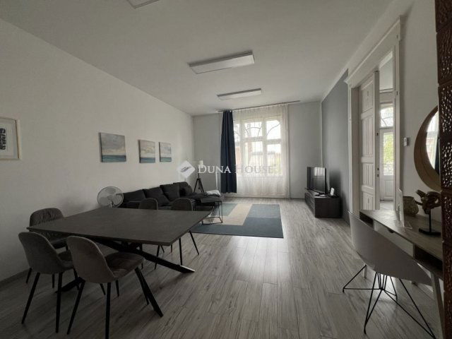 Eladó téglalakás, Budapesten, VI. kerületben 158.115 M Ft