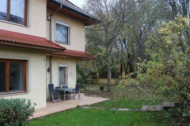 Kiadó ikerház, albérlet, XXII. kerületben, Csiperke utcában