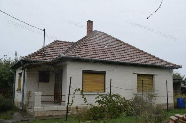 Eladó családi ház, Viszneken 12.5 M Ft, 1 szobás