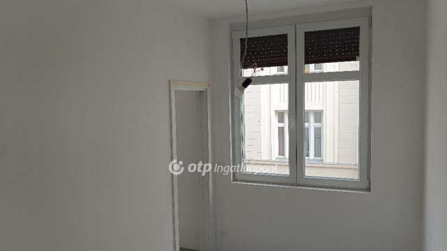 Eladó téglalakás, Budapesten, VI. kerületben 79.9 M Ft