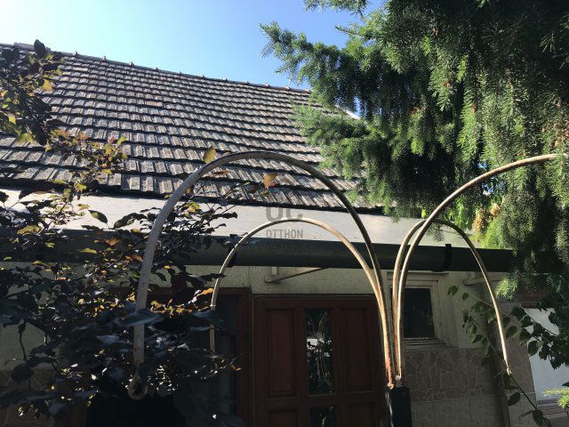 Eladó családi ház, Tápiószecsőn 25.9 M Ft, 2 szobás