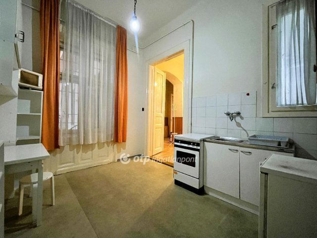 Eladó téglalakás, Budapesten, VI. kerületben 99 M Ft, 3 szobás