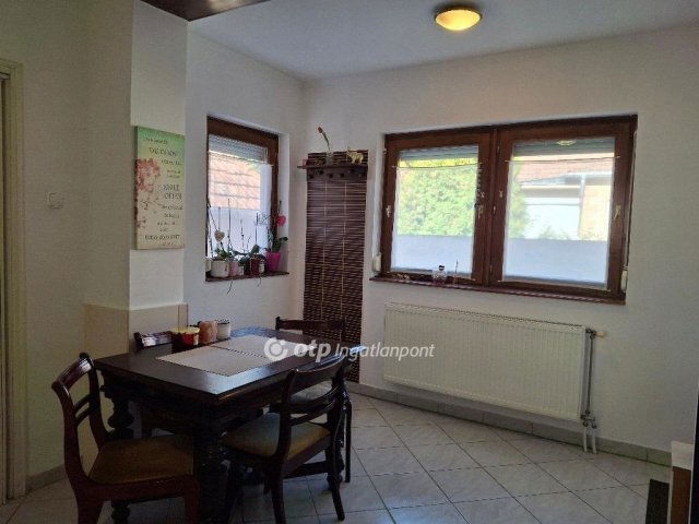 Kiadó családi ház, albérlet, Gyulán 100 E Ft / hó, 1+1 szobás