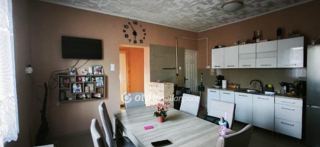 Eladó családi ház, Nyírkátán 27.5 M Ft, 2+1 szobás