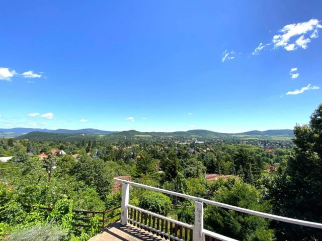 Eladó családi ház, Budapesten, II. kerületben 275 M Ft, 8 szobás