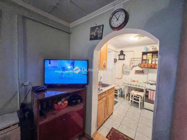 Eladó téglalakás, Budapesten, XIX. kerületben 16 M Ft, 1 szobás